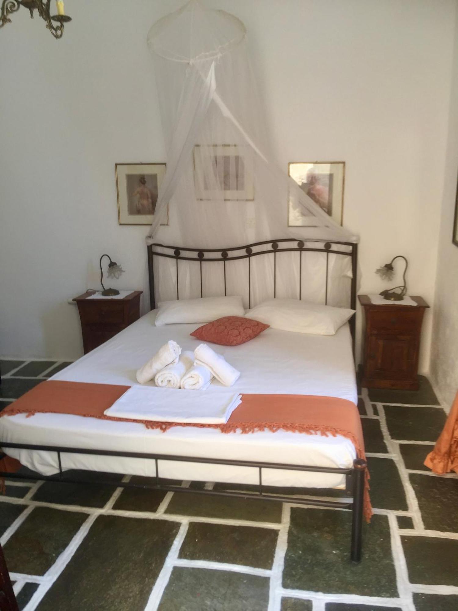فندق Fanivevisgarden Folégandros المظهر الخارجي الصورة